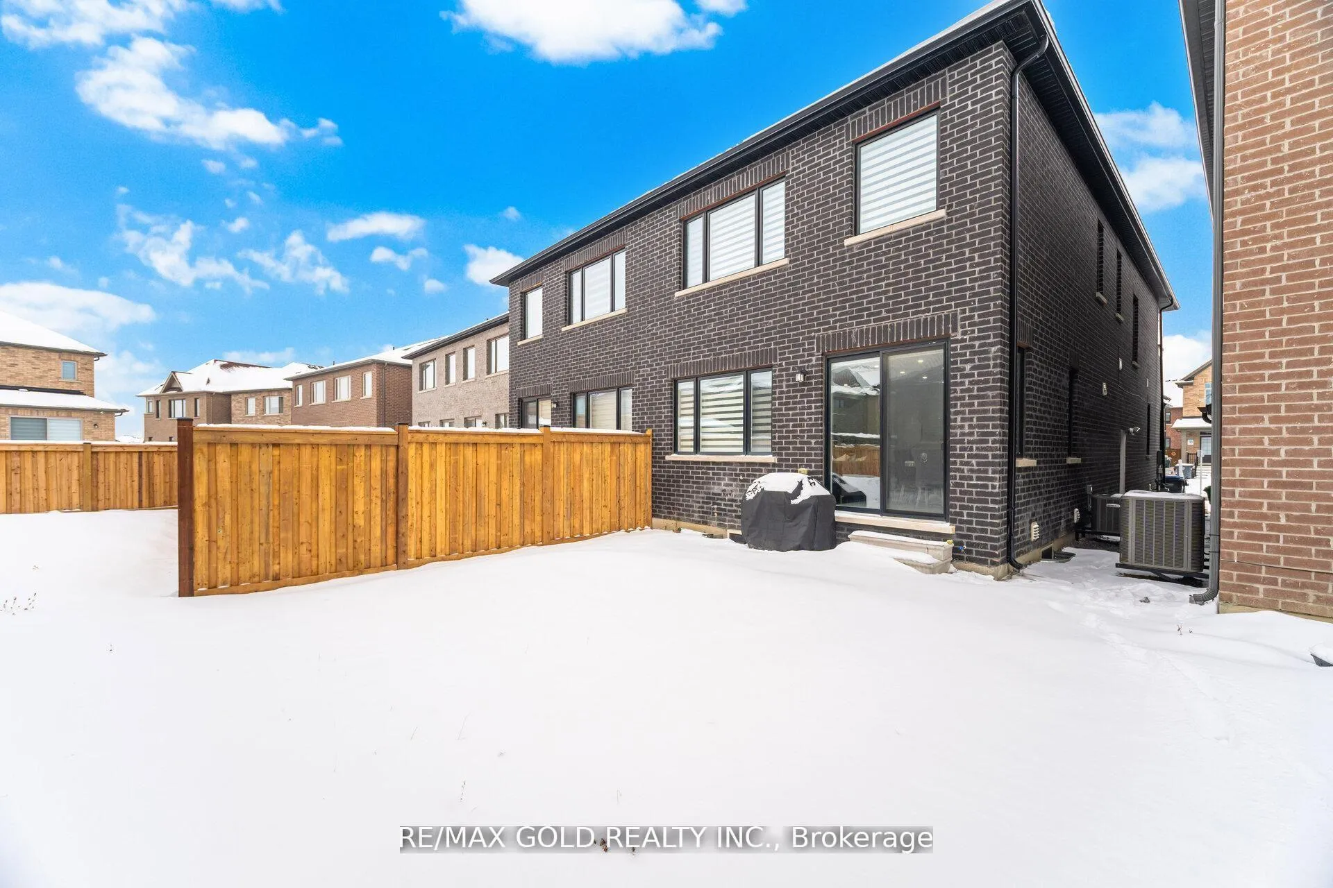 Photo 42 of 15 Spinland Street, Caledon, Rural Caledon — HOMEH