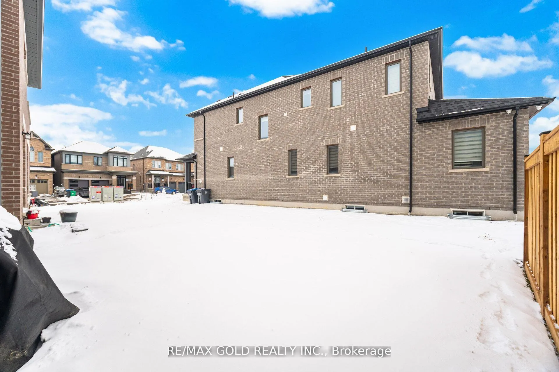 Photo 44 of 15 Spinland Street, Caledon, Rural Caledon — HOMEH