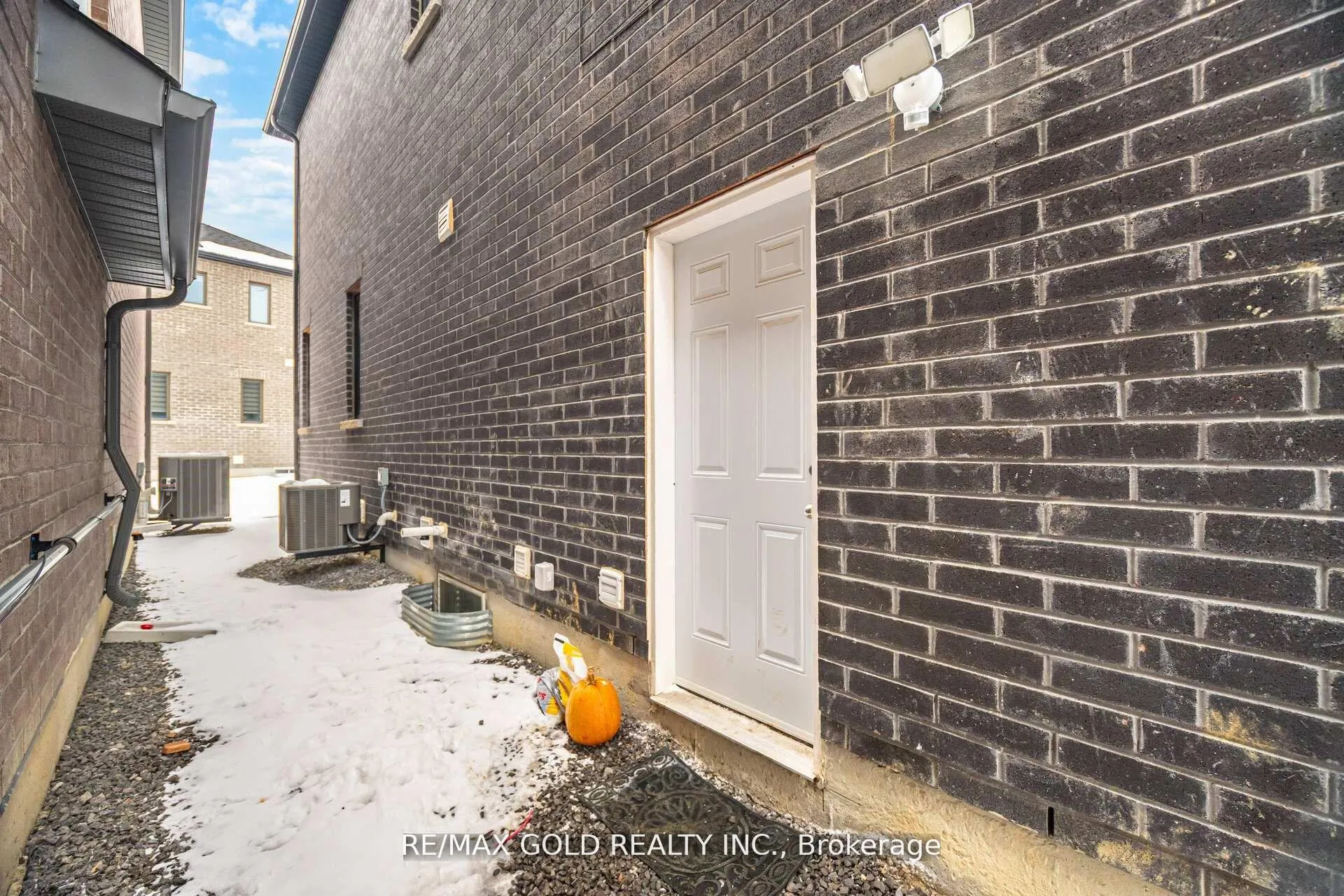 Photo 46 of 15 Spinland Street, Caledon, Rural Caledon — HOMEH