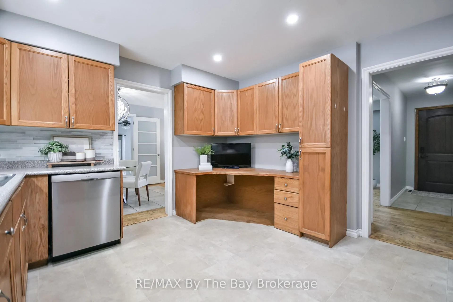 Photo 12 of 111 Balm Beach Road E, Tiny, Rural Tiny — HOMEH