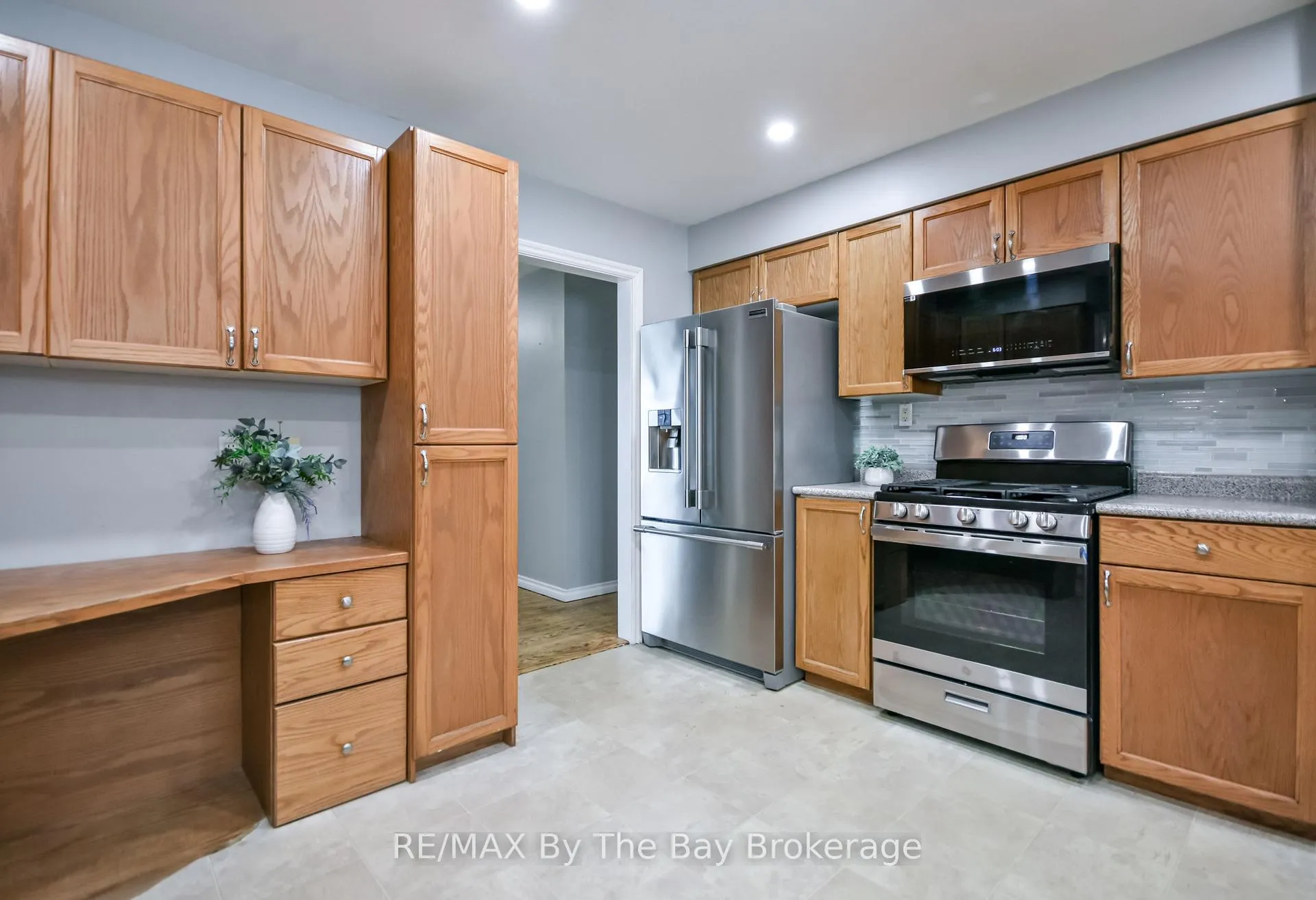 Photo 13 of 111 Balm Beach Road E, Tiny, Rural Tiny — HOMEH