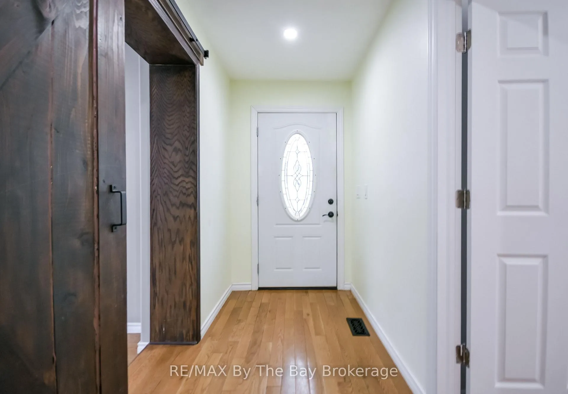 Photo 23 of 111 Balm Beach Road E, Tiny, Rural Tiny — HOMEH