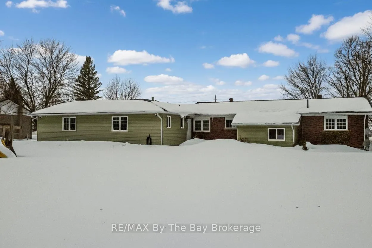 Photo 48 of 111 Balm Beach Road E, Tiny, Rural Tiny — HOMEH