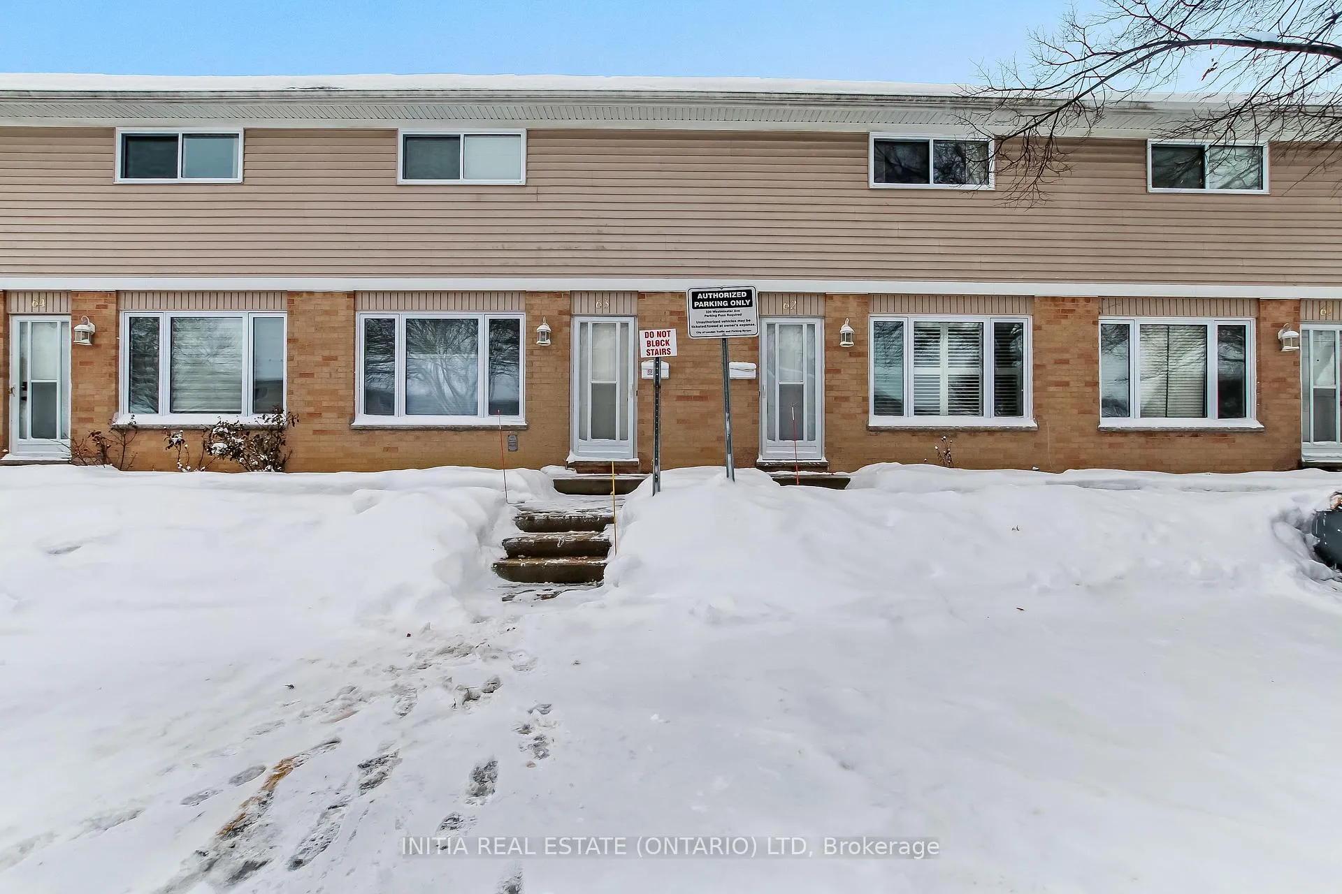 Front of Unit 62, 320 Westminster Avenue
