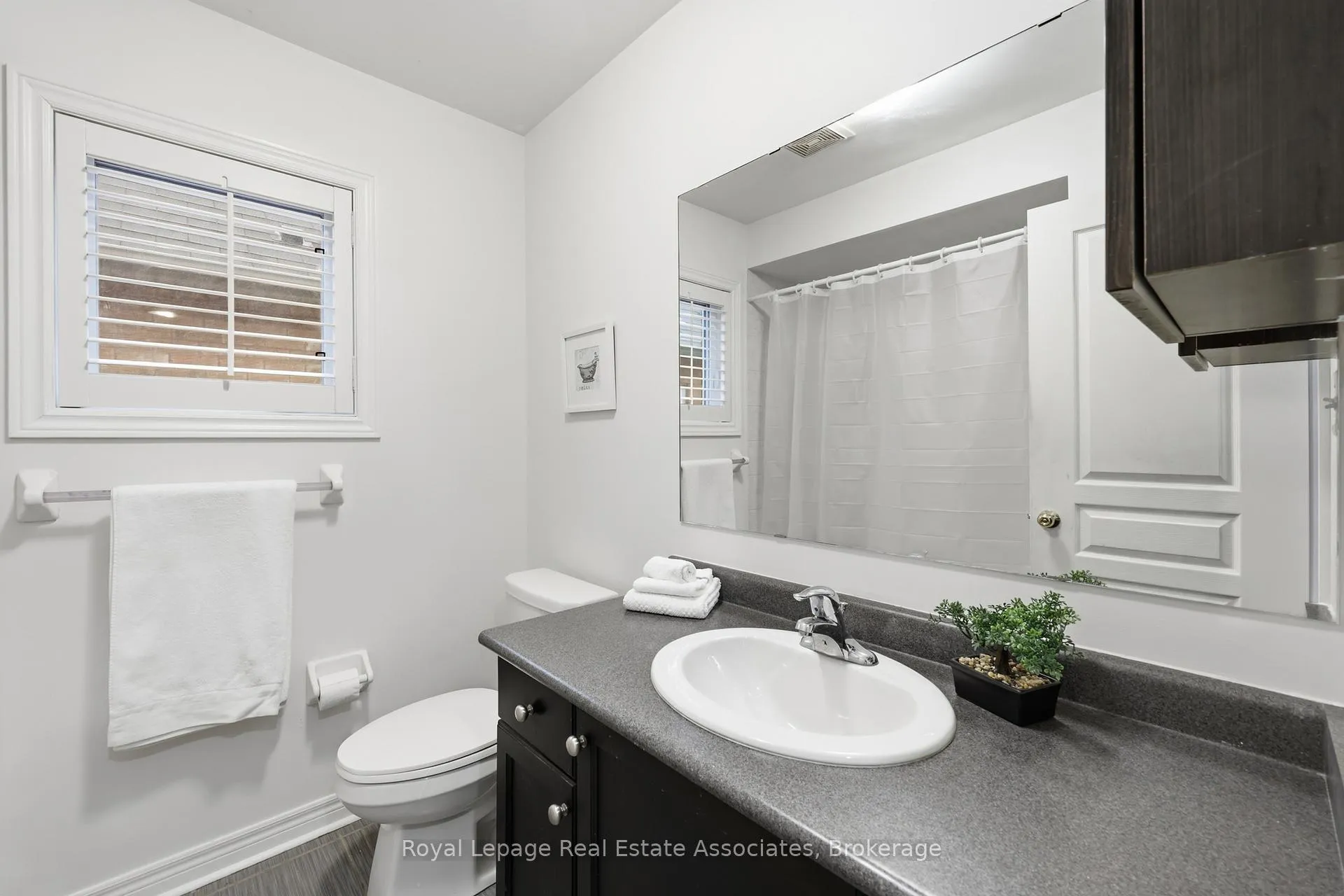 Photo 22 of 26 Prebble Drive, Markham, Wismer — HOMEH