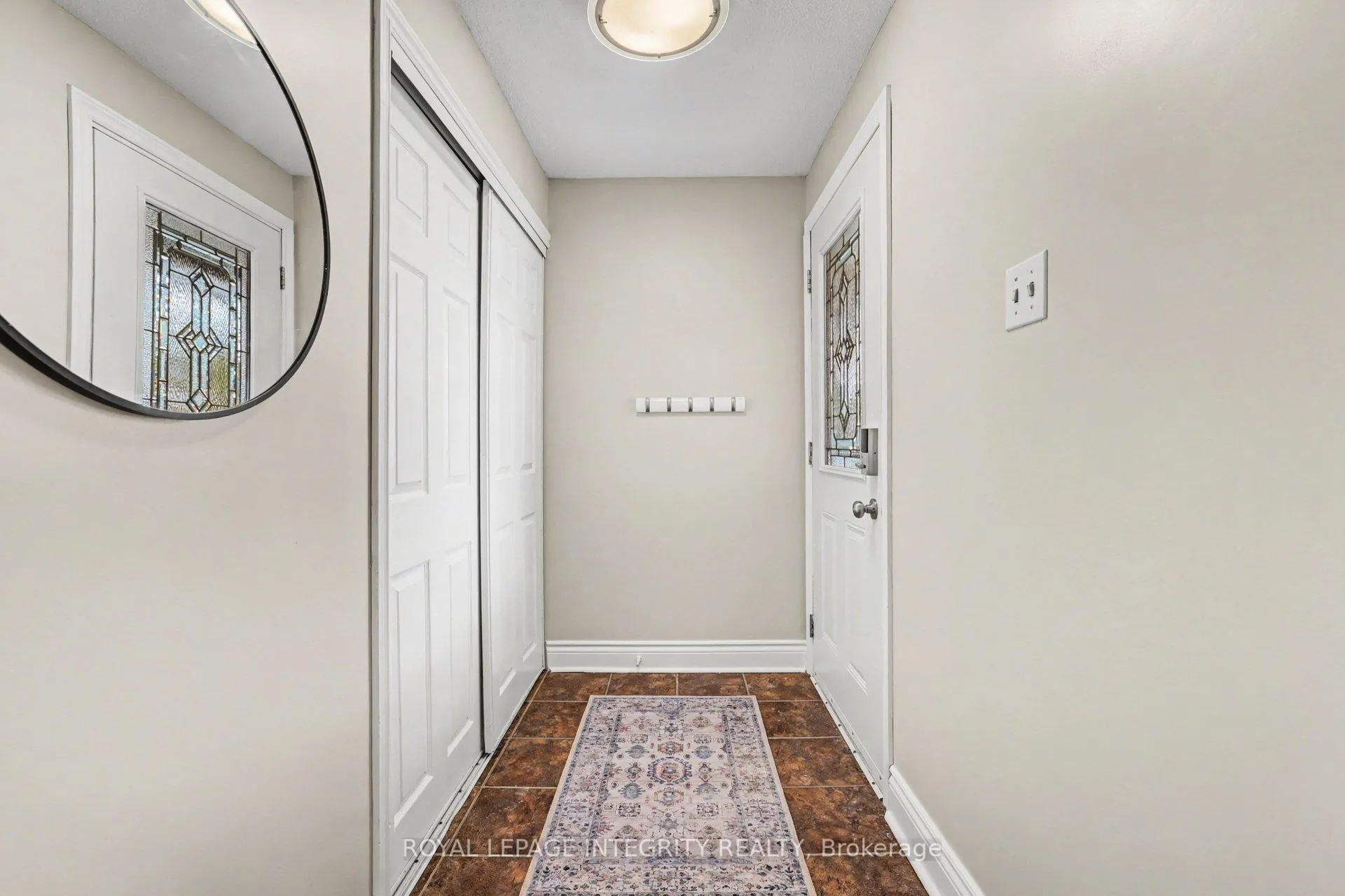 Photo 3 of 185 Withrow Avenue, Ottawa, Meadowlands/St. Claire Gardens — HOMEH