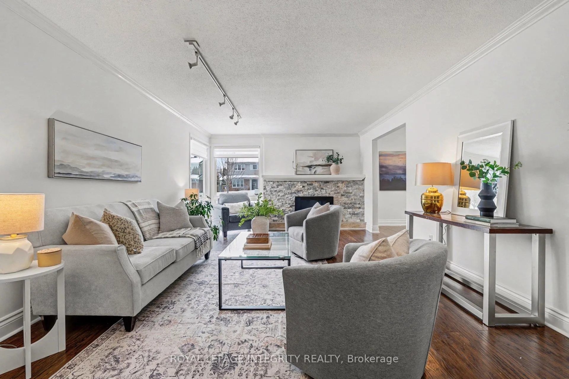 Photo 4 of 185 Withrow Avenue, Ottawa, Meadowlands/St. Claire Gardens — HOMEH