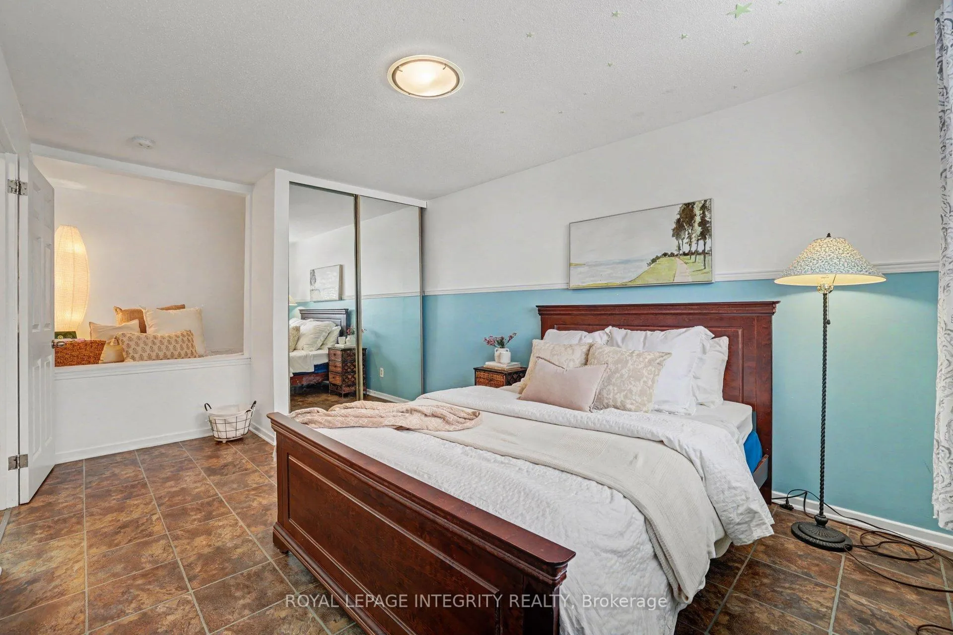 Photo 25 of 185 Withrow Avenue, Ottawa, Meadowlands/St. Claire Gardens — HOMEH