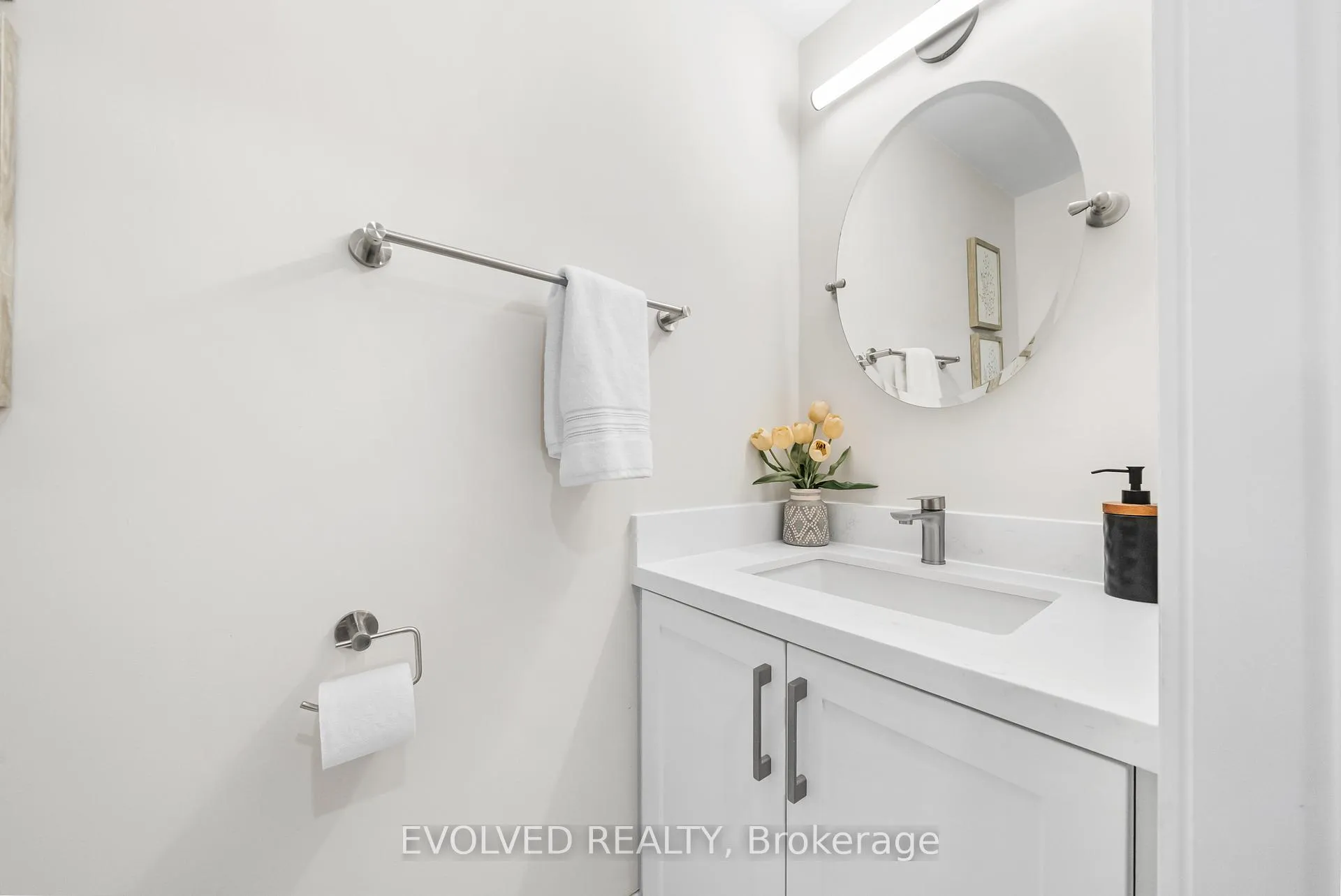 Photo 15 of 12 Tova Place, Vaughan, Beverley Glen — HOMEH