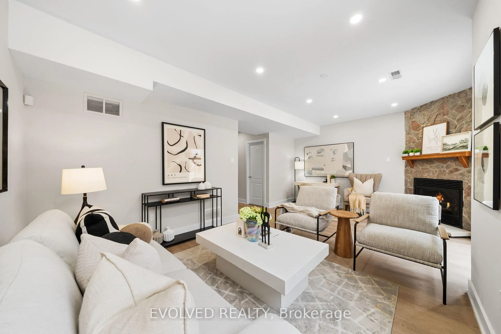 Photo 29 of 12 Tova Place, Vaughan, Beverley Glen — HOMEH