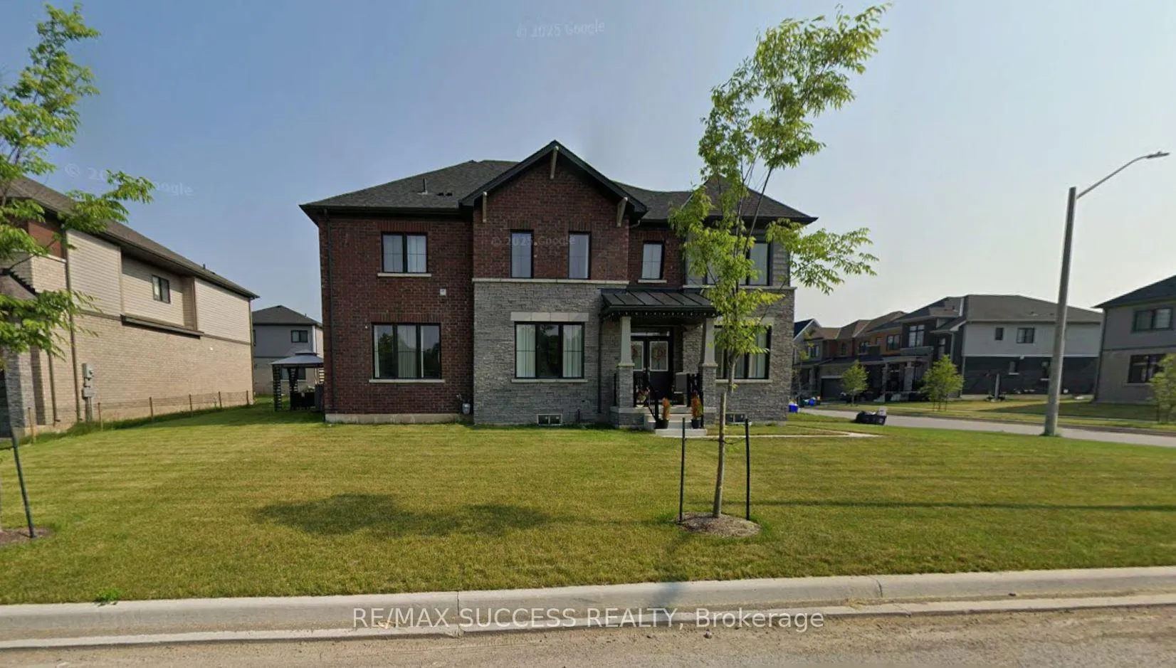 Photo 2 of 75 Lavender Road, Thorold, Hurricane/Merrittville — HOMEH