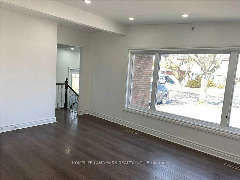 Photo 5 of 8 Ronaldshay Avenue, Hamilton, Greeningdon — HOMEH
