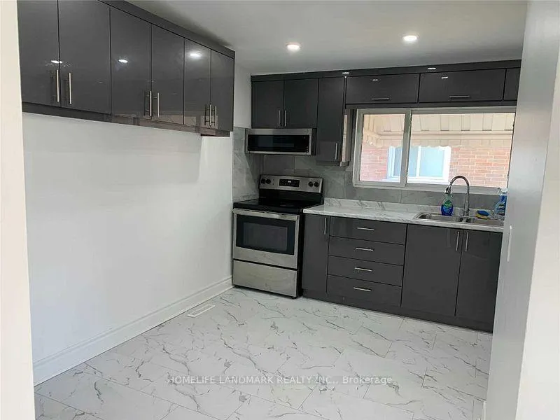 Photo 7 of 8 Ronaldshay Avenue, Hamilton, Greeningdon — HOMEH