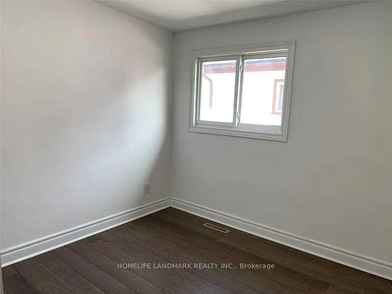 Photo 13 of 8 Ronaldshay Avenue, Hamilton, Greeningdon — HOMEH