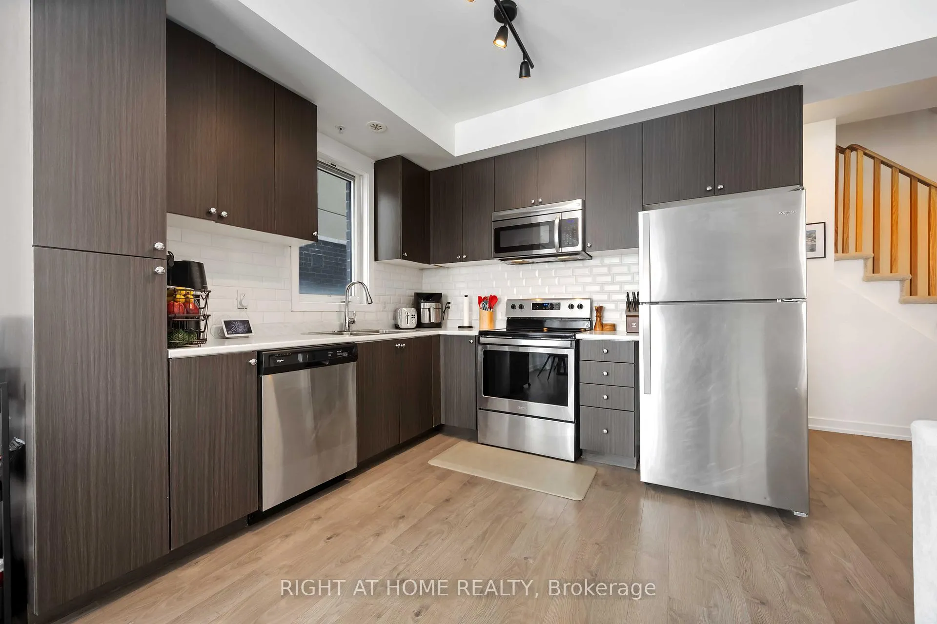 Photo 7 of Unit 220, 1555 Kingston Road, Pickering, Town Centre — HOMEH