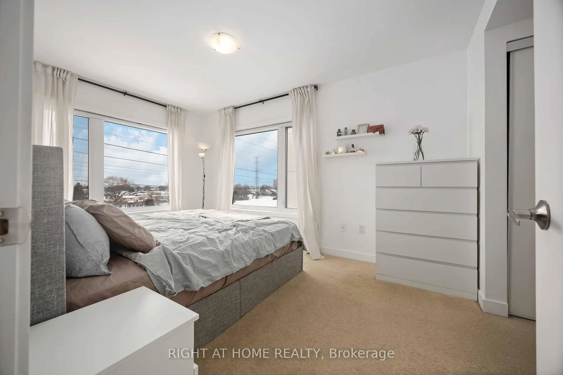 Photo 14 of Unit 220, 1555 Kingston Road, Pickering, Town Centre — HOMEH