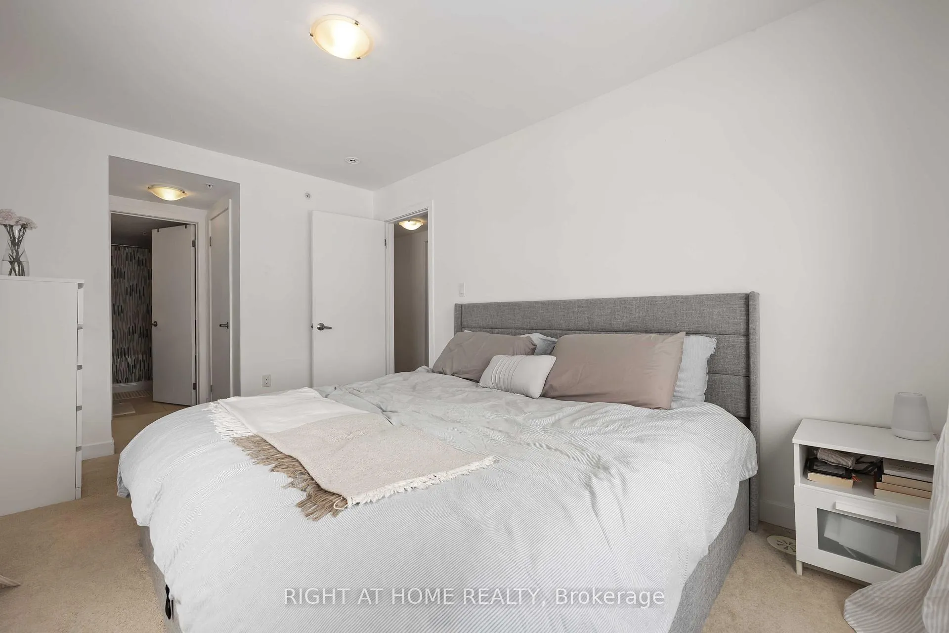 Photo 15 of Unit 220, 1555 Kingston Road, Pickering, Town Centre — HOMEH