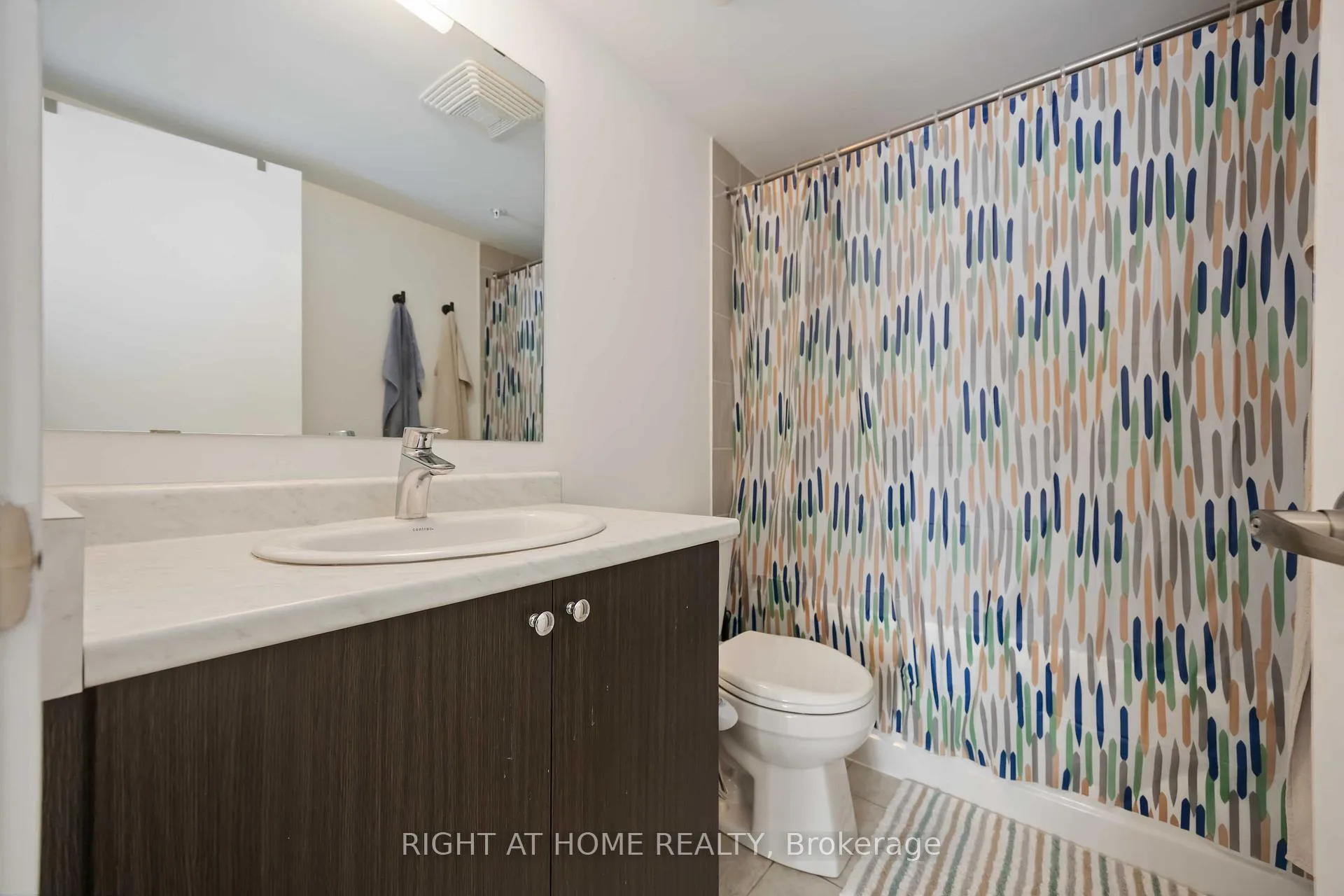 Photo 16 of Unit 220, 1555 Kingston Road, Pickering, Town Centre — HOMEH