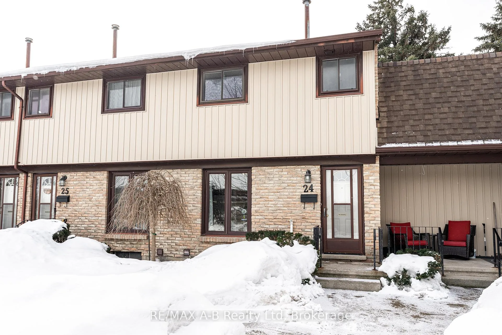 Front of Unit 24, 91 Avonwood Drive