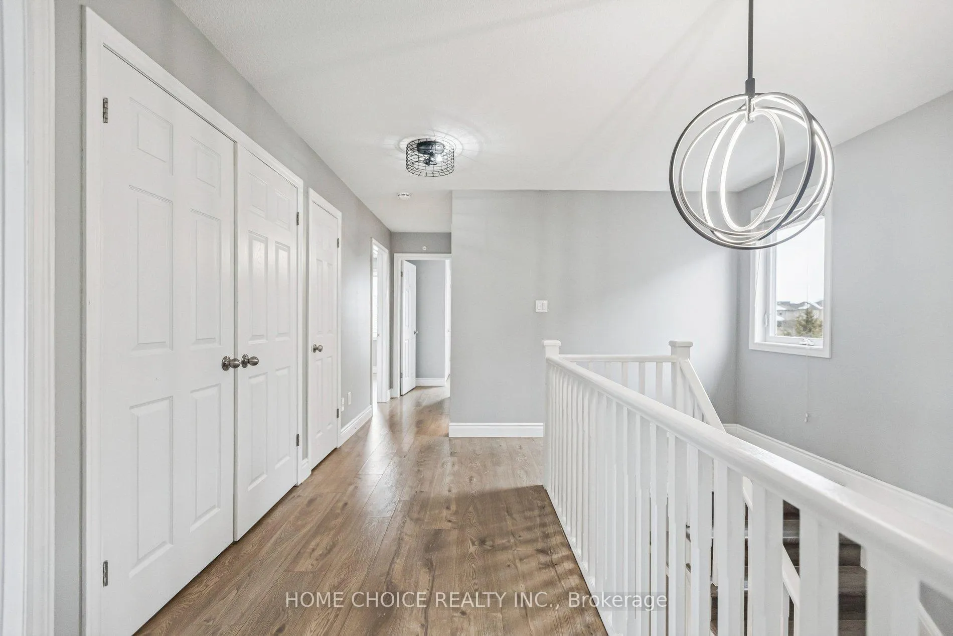 Photo 8 of 303 Hillcroft Court, Waterloo — HOMEH