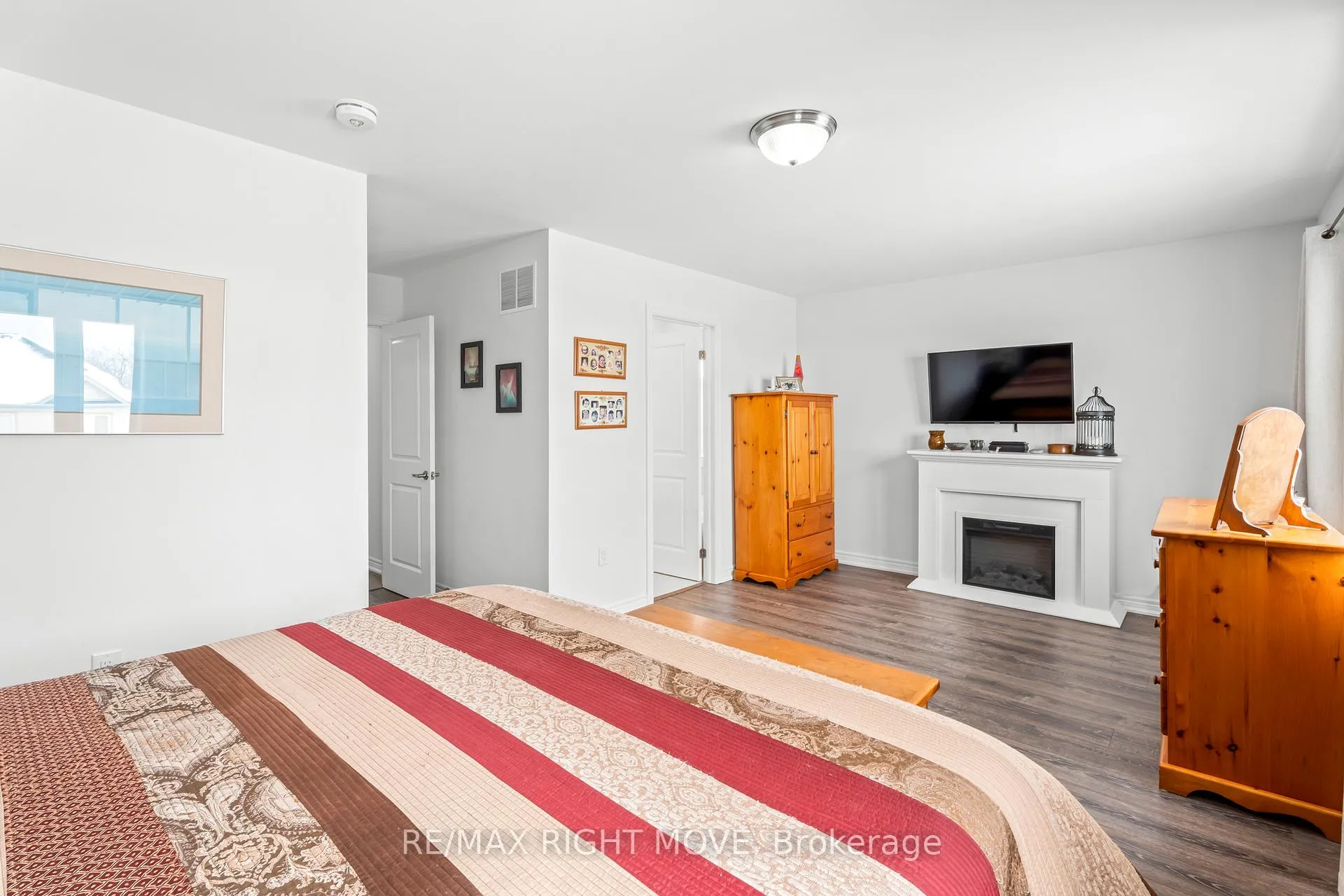 Photo 19 of Unit A, 246 James Street, Orillia — HOMEH