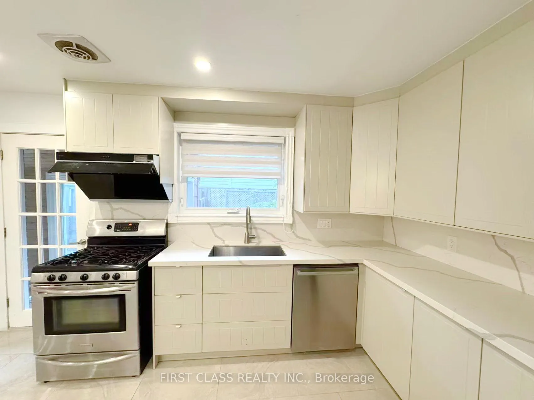 Photo 11 of Unit Upper, 741 Proctor Road, Burlington, Brant — HOMEH