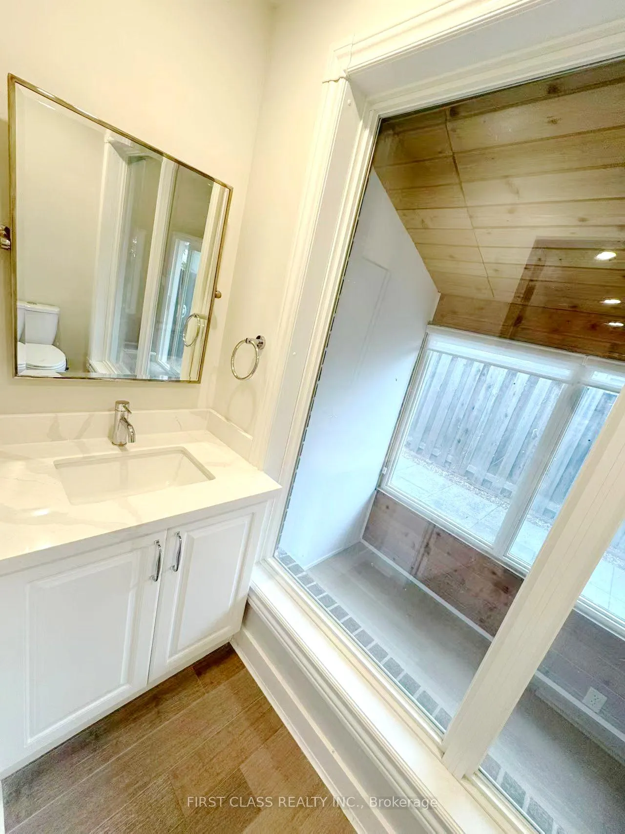 Photo 14 of Unit Upper, 741 Proctor Road, Burlington, Brant — HOMEH
