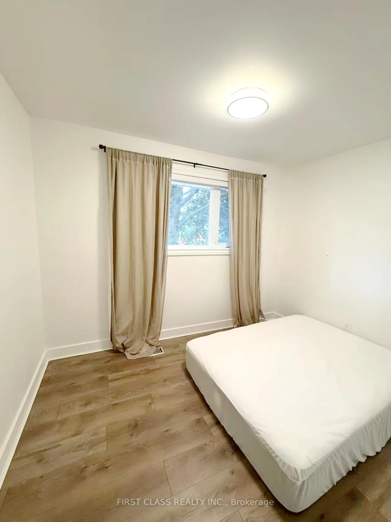 Photo 19 of Unit Upper, 741 Proctor Road, Burlington, Brant — HOMEH