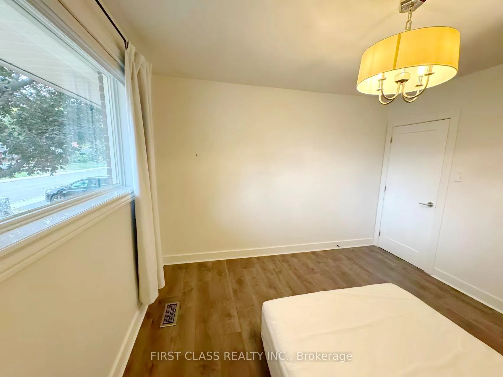 Photo 24 of Unit Upper, 741 Proctor Road, Burlington, Brant — HOMEH