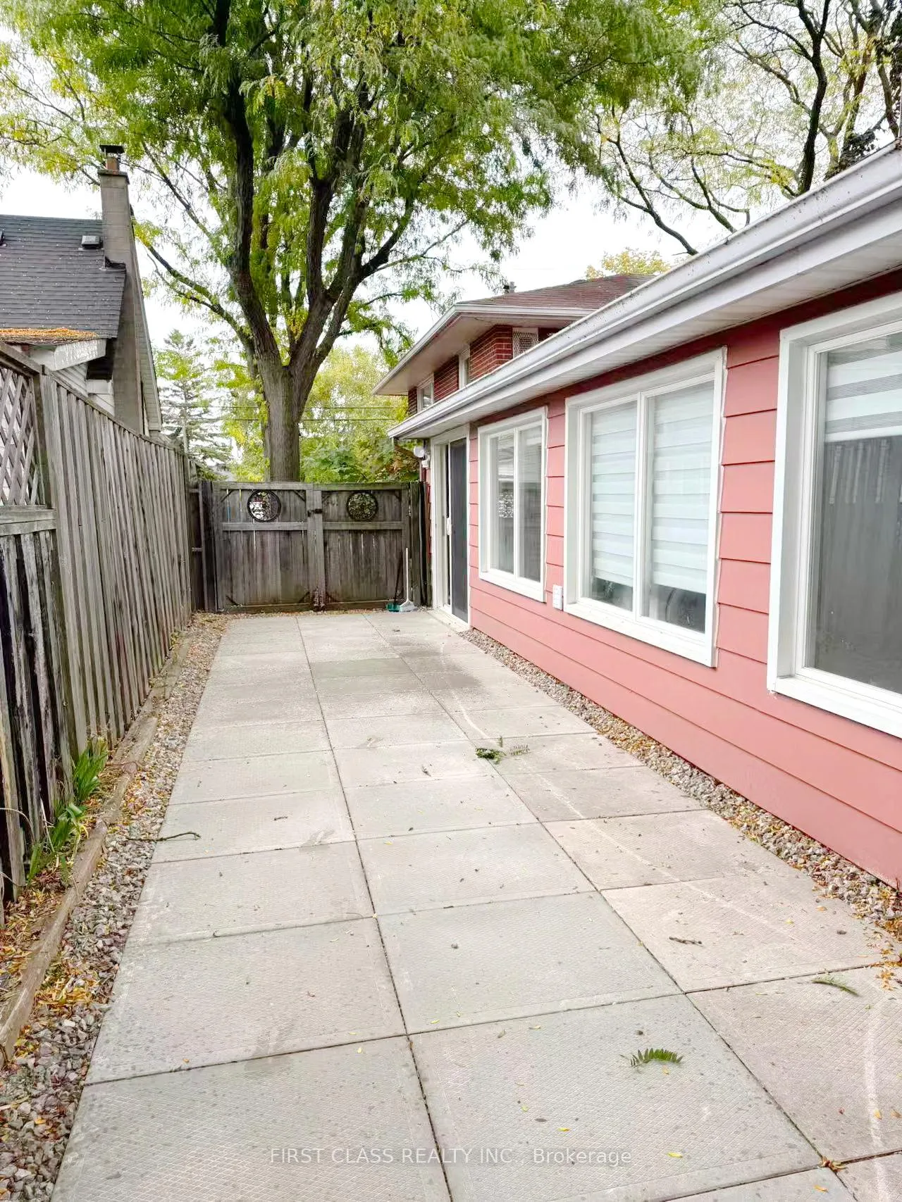 Photo 32 of Unit Upper, 741 Proctor Road, Burlington, Brant — HOMEH