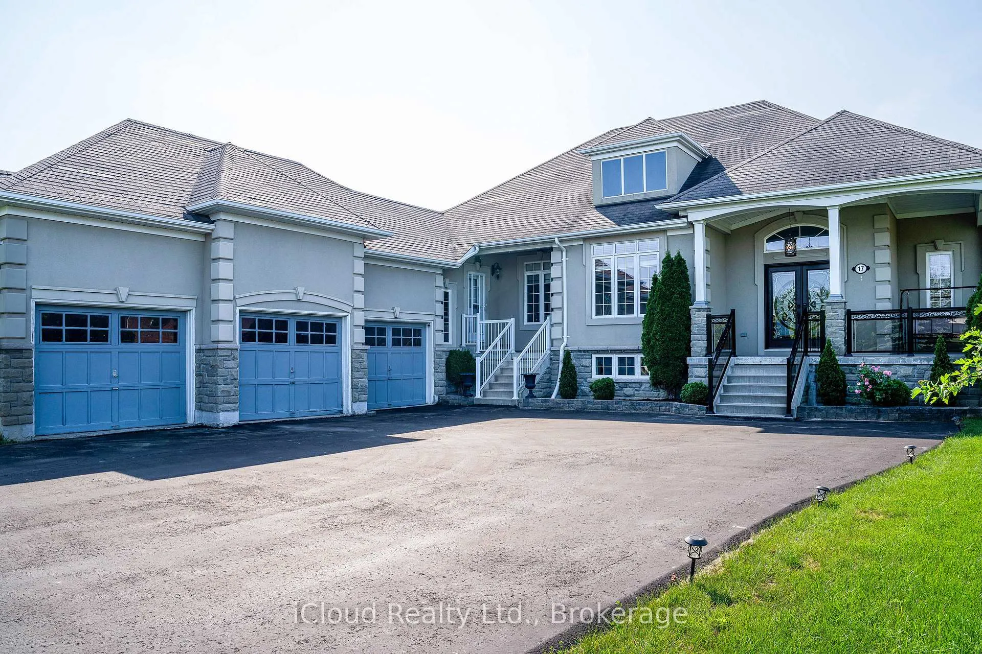 Photo 1 of 17 Maple Drive, Wasaga Beach — HOMEH