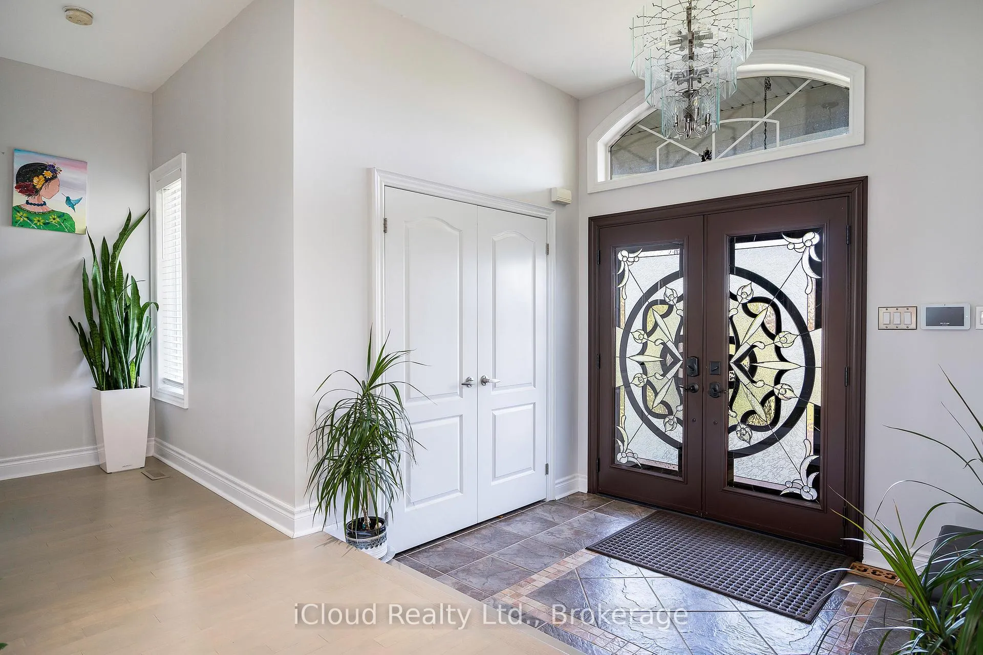 Photo 4 of 17 Maple Drive, Wasaga Beach — HOMEH
