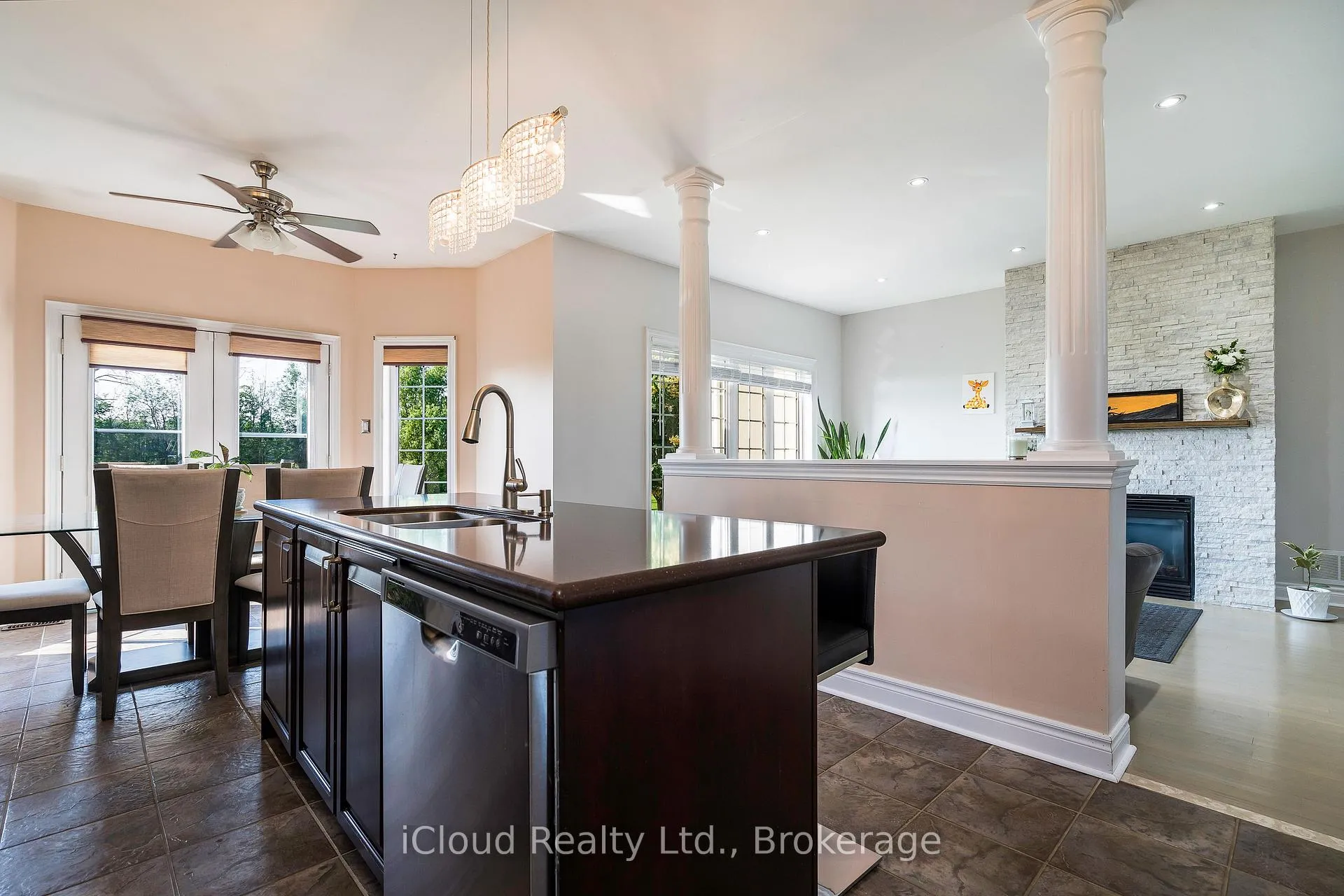Photo 14 of 17 Maple Drive, Wasaga Beach — HOMEH