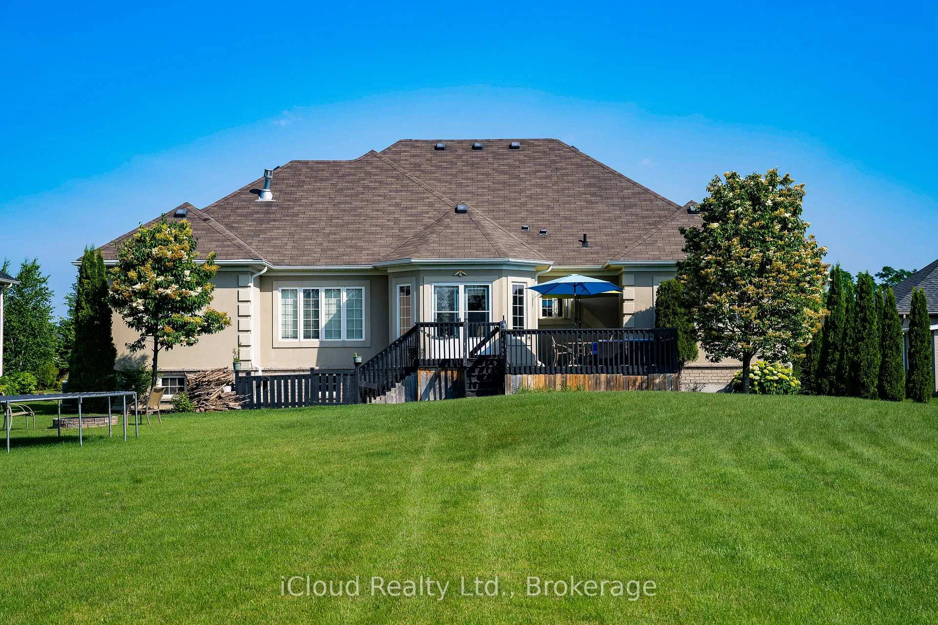 Photo 18 of 17 Maple Drive, Wasaga Beach — HOMEH