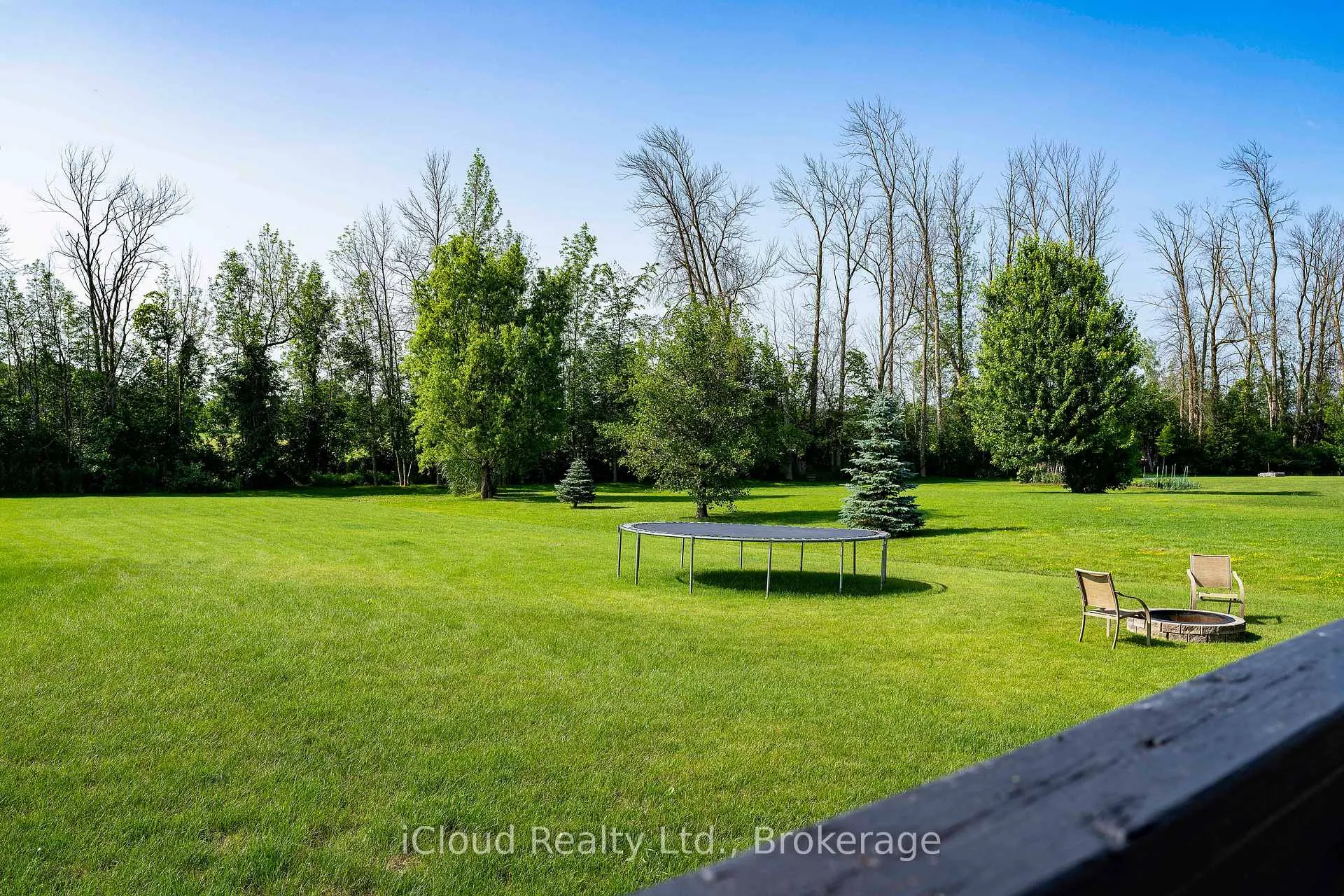 Photo 23 of 17 Maple Drive, Wasaga Beach — HOMEH