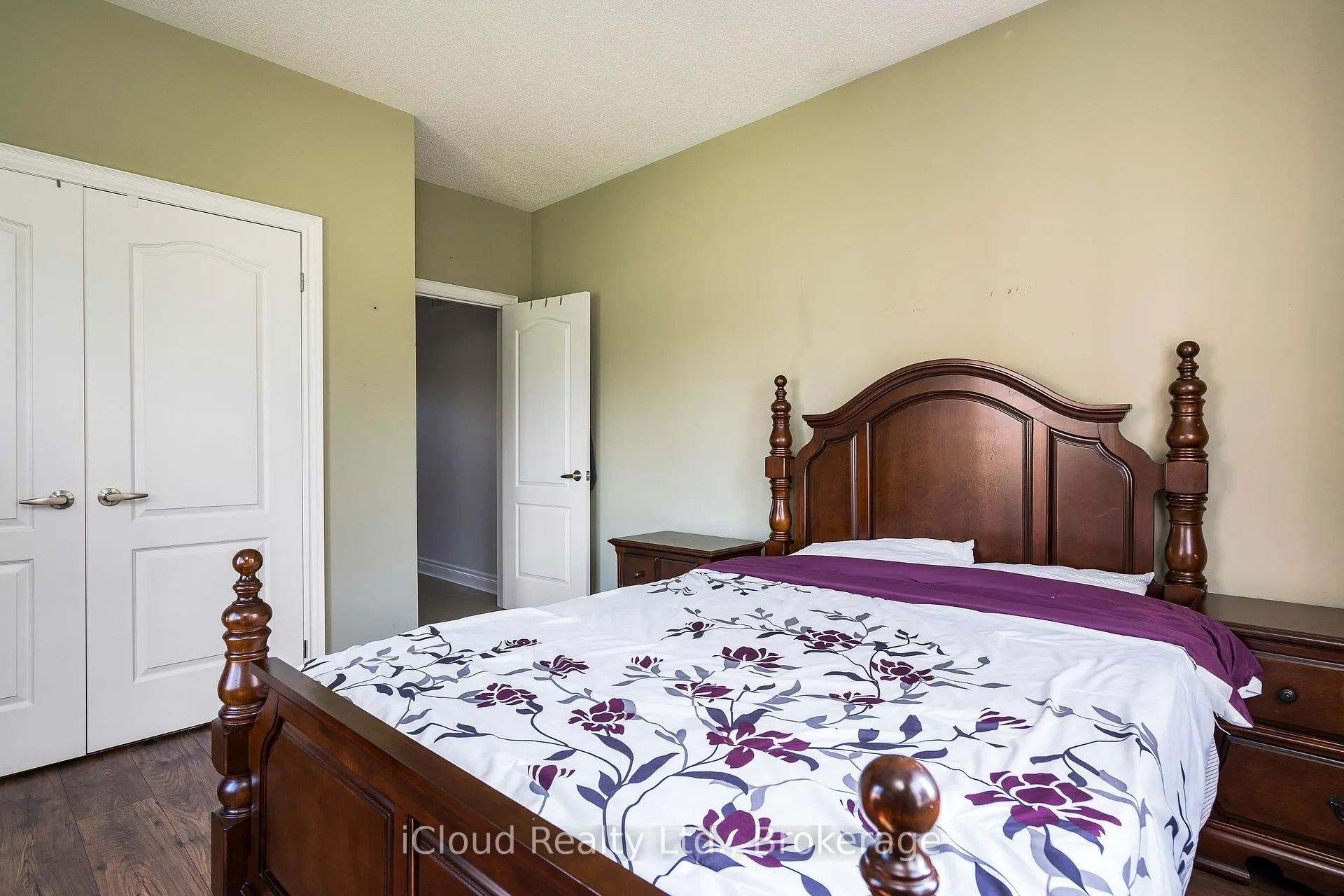 Photo 27 of 17 Maple Drive, Wasaga Beach — HOMEH
