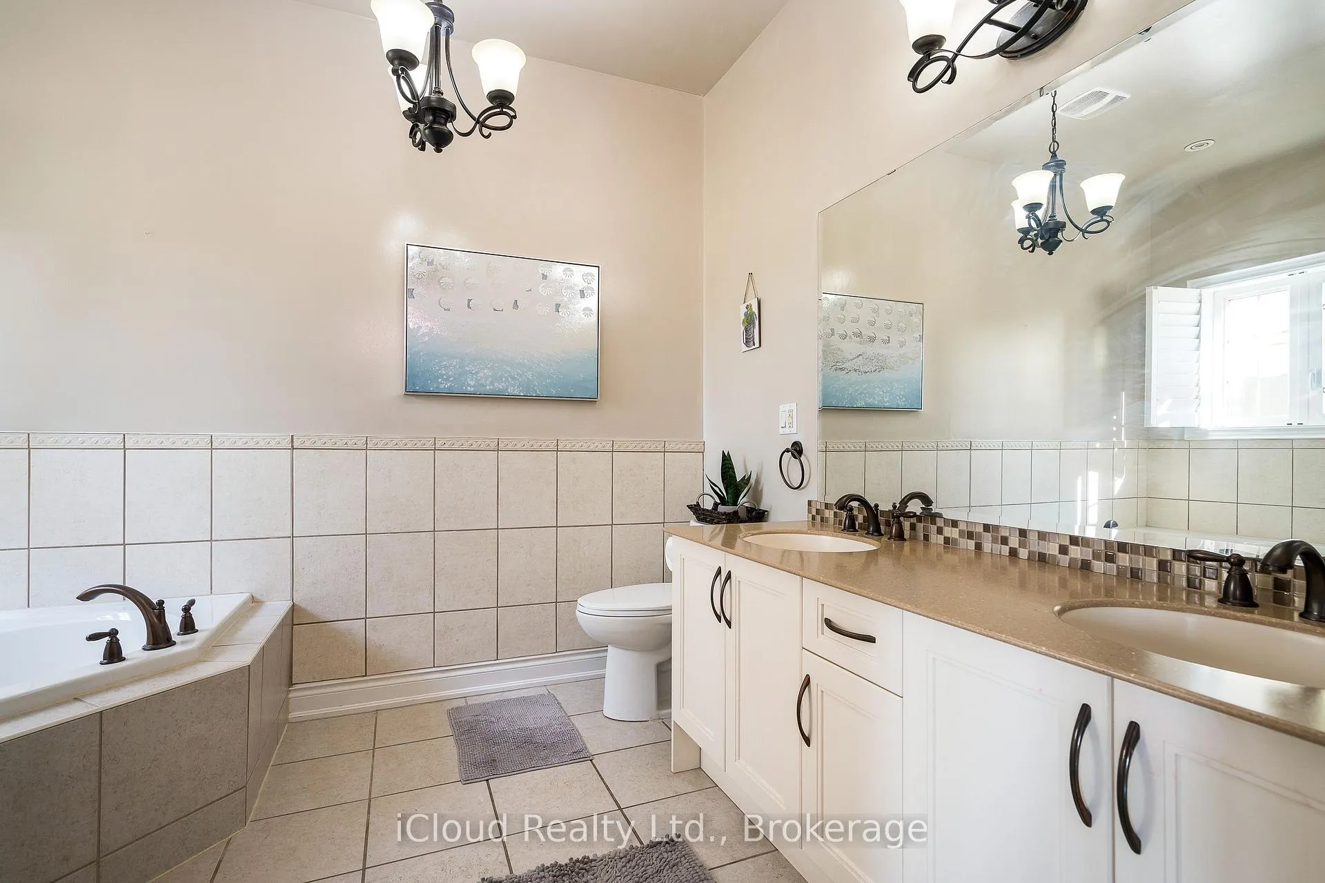 Photo 35 of 17 Maple Drive, Wasaga Beach — HOMEH