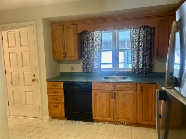Photo 4 of 323 Meadowcrest Road, Kingston, City Southwest — HOMEH
