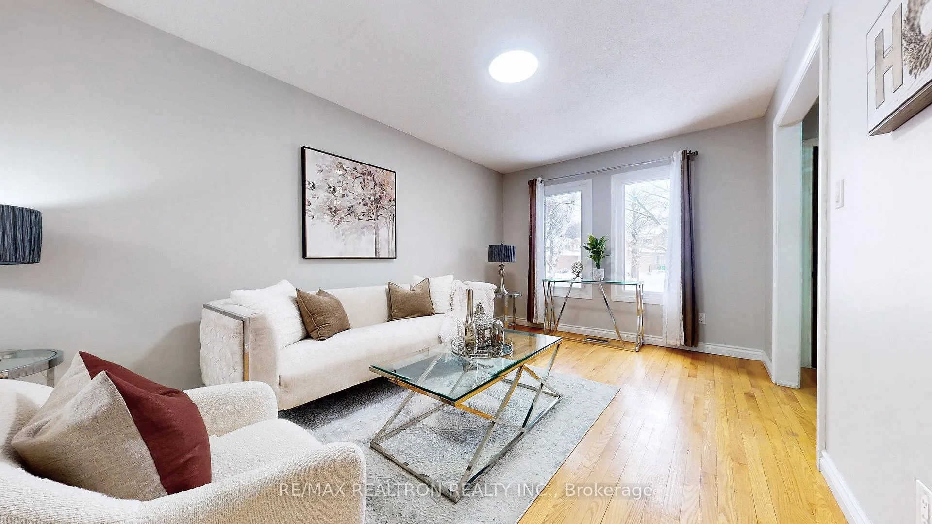 Photo 3 of 27 Ventris Drive, Ajax, Central West — HOMEH