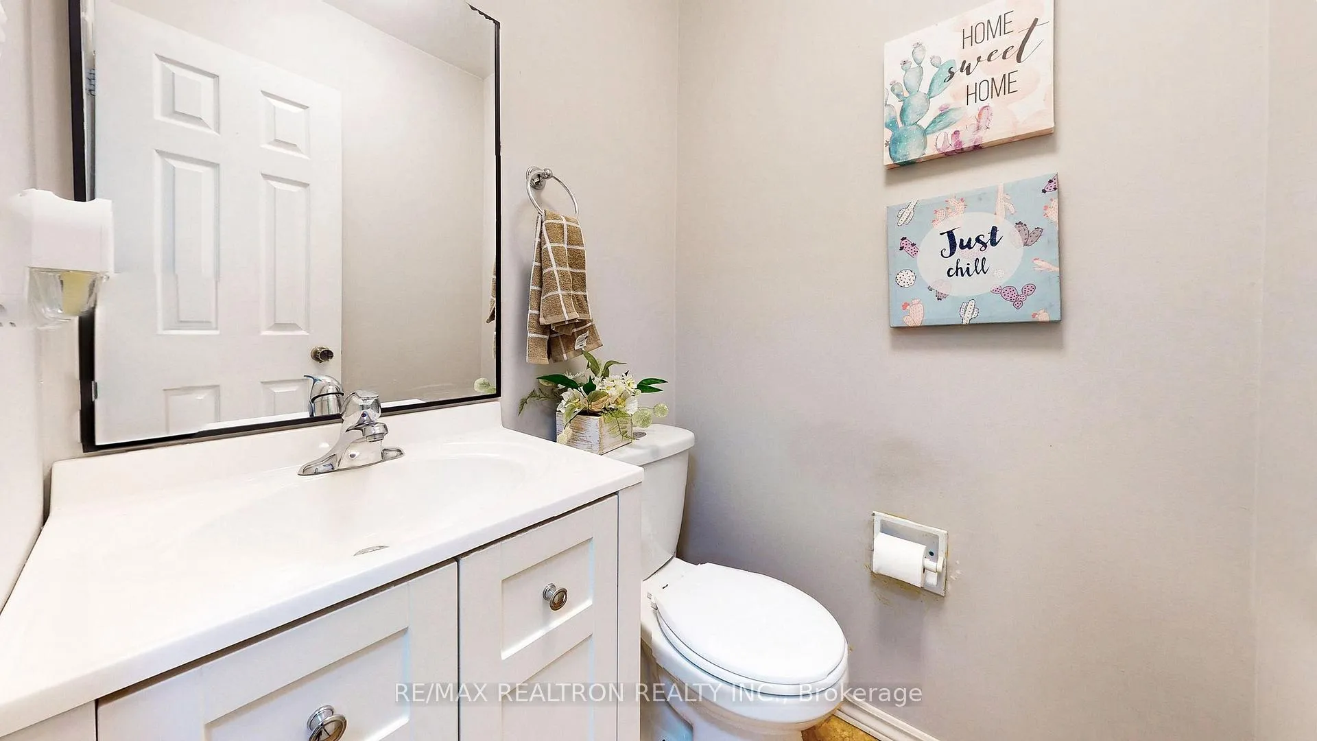 Photo 13 of 27 Ventris Drive, Ajax, Central West — HOMEH