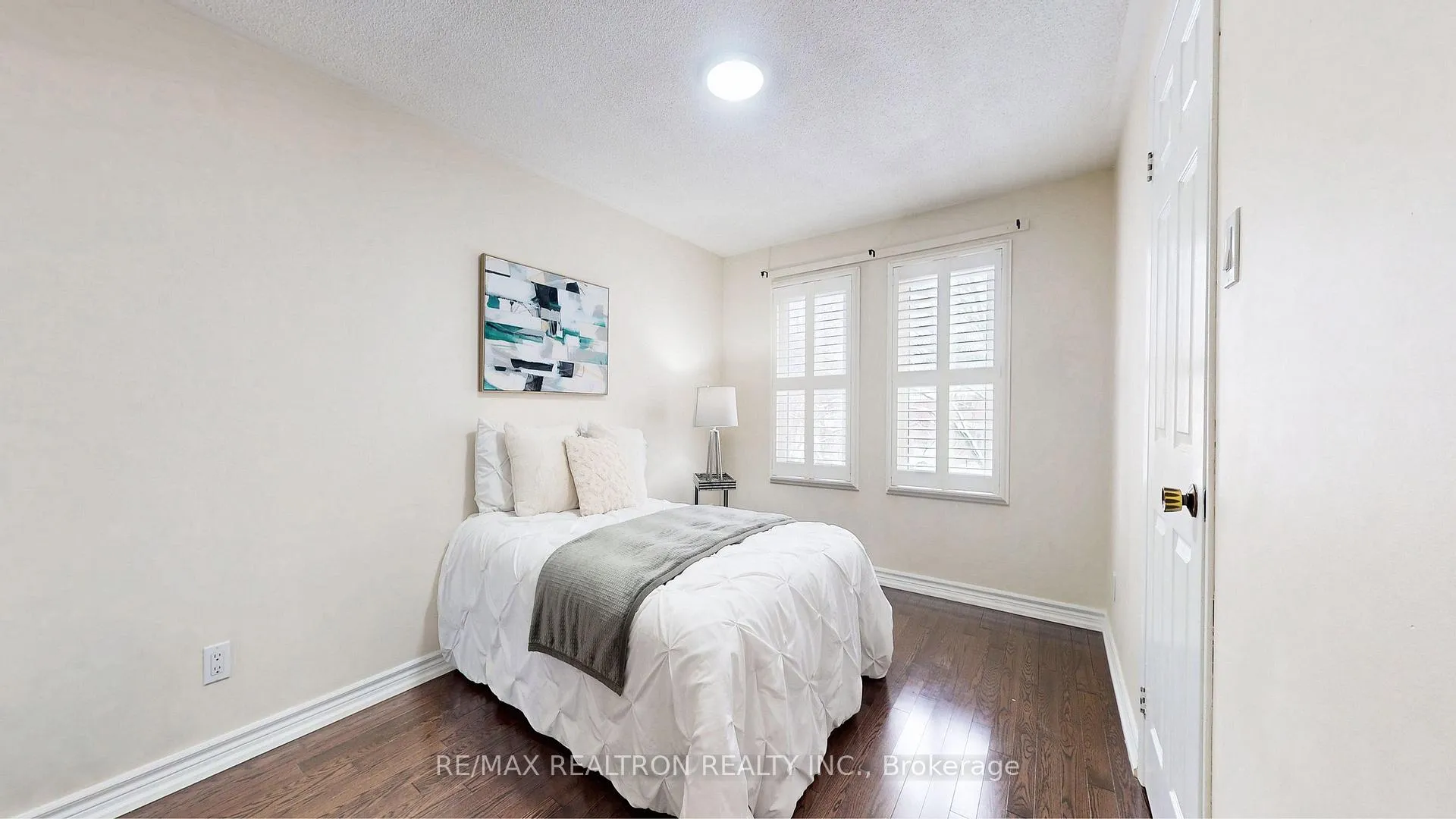 Photo 22 of 27 Ventris Drive, Ajax, Central West — HOMEH