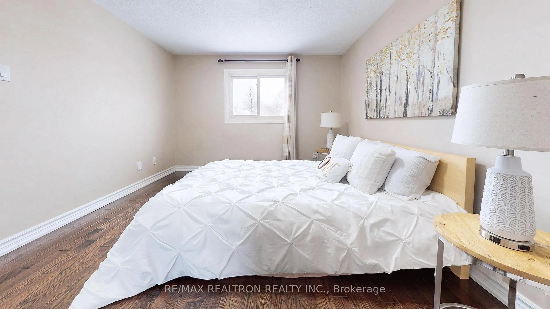 Photo 25 of 27 Ventris Drive, Ajax, Central West — HOMEH