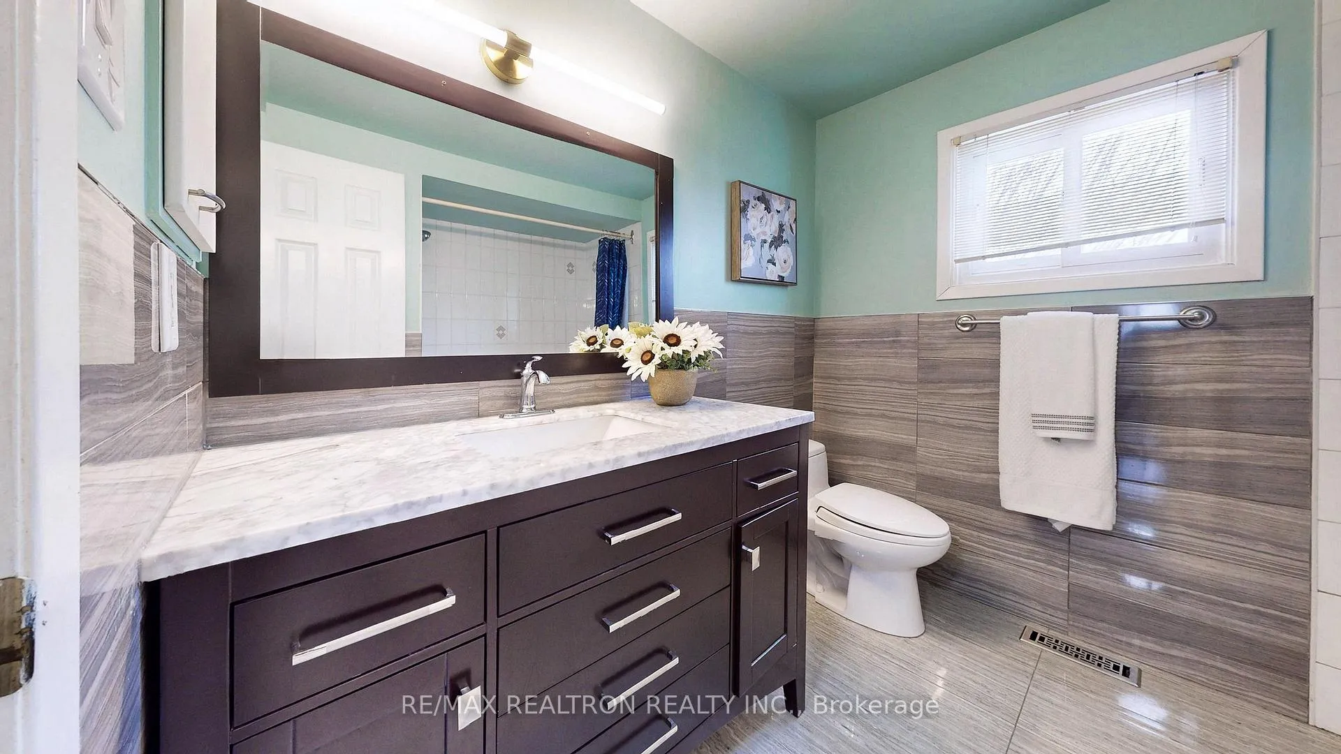 Photo 30 of 27 Ventris Drive, Ajax, Central West — HOMEH