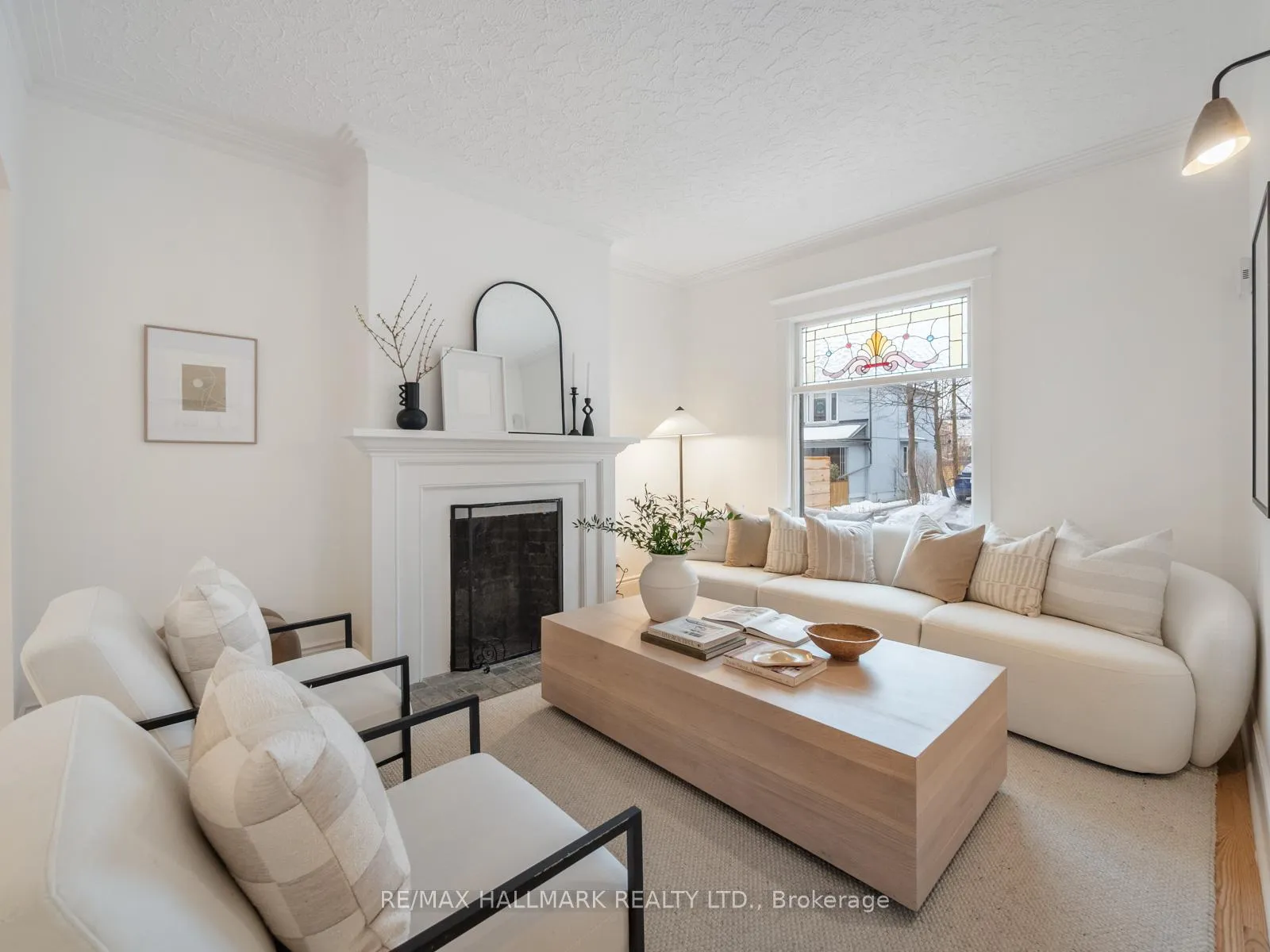 Photo 2 of 529 Logan Avenue, Toronto, North Riverdale — HOMEH