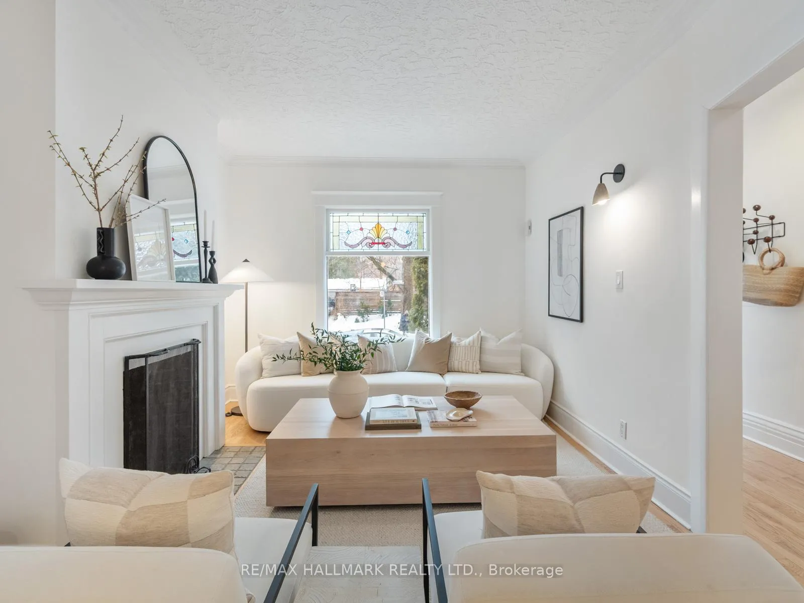 Photo 5 of 529 Logan Avenue, Toronto, North Riverdale — HOMEH