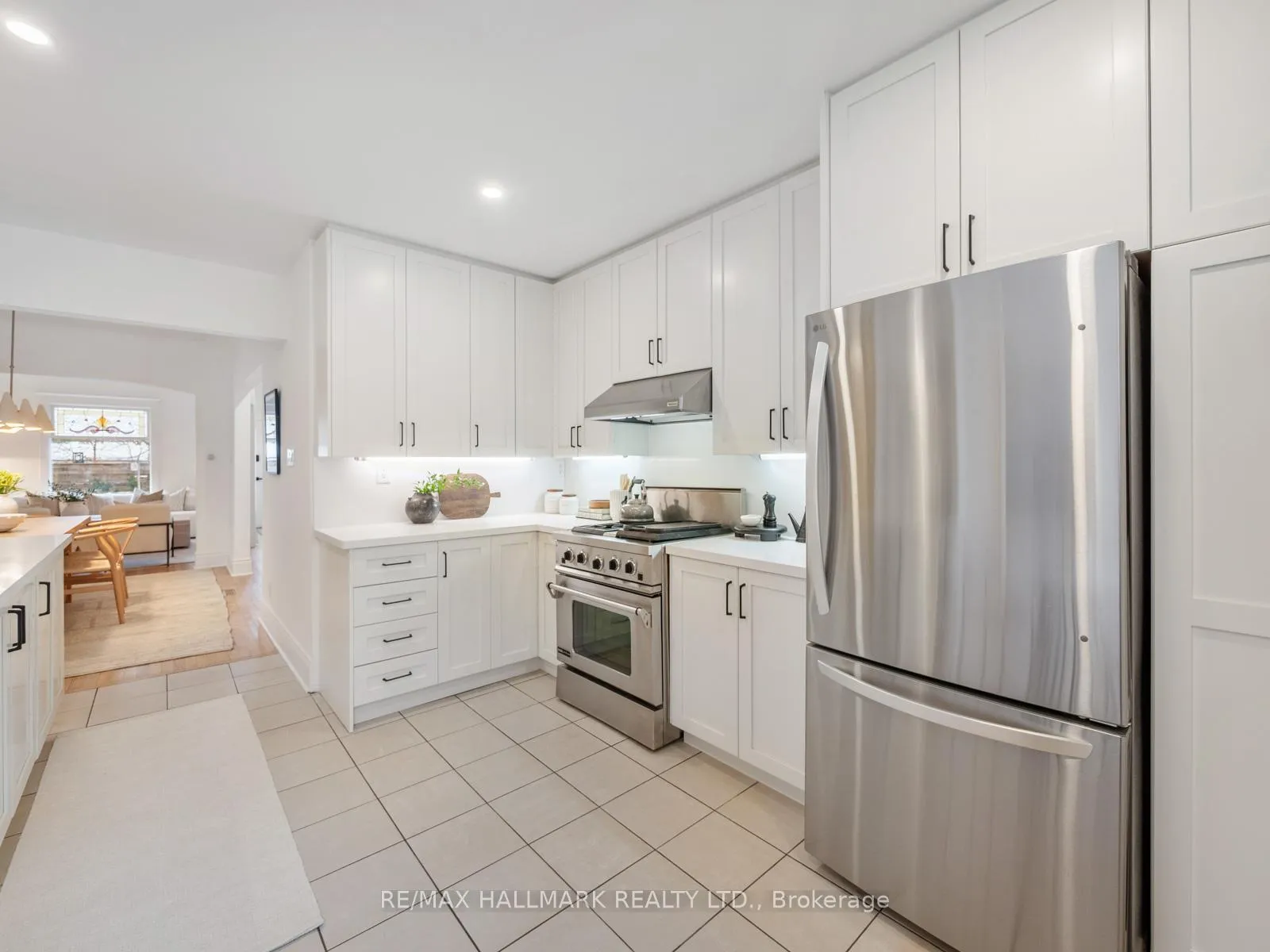 Photo 16 of 529 Logan Avenue, Toronto, North Riverdale — HOMEH