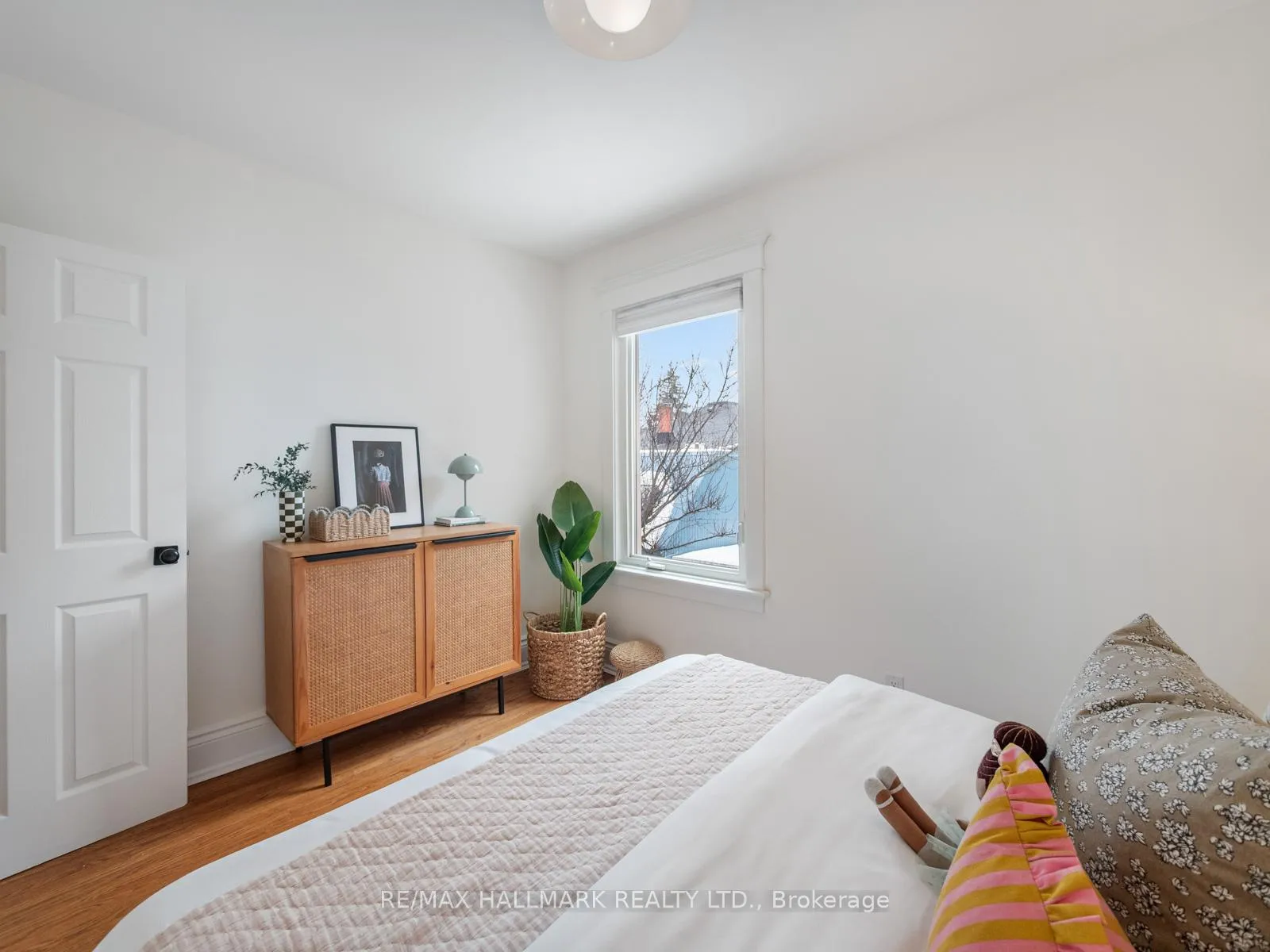 Photo 27 of 529 Logan Avenue, Toronto, North Riverdale — HOMEH