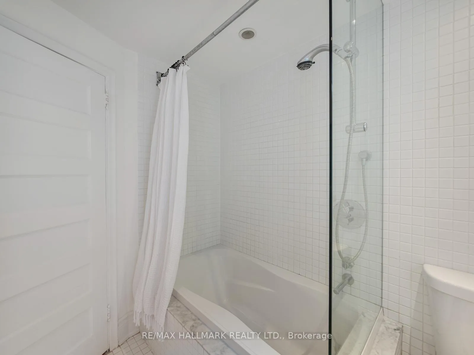 Photo 29 of 529 Logan Avenue, Toronto, North Riverdale — HOMEH