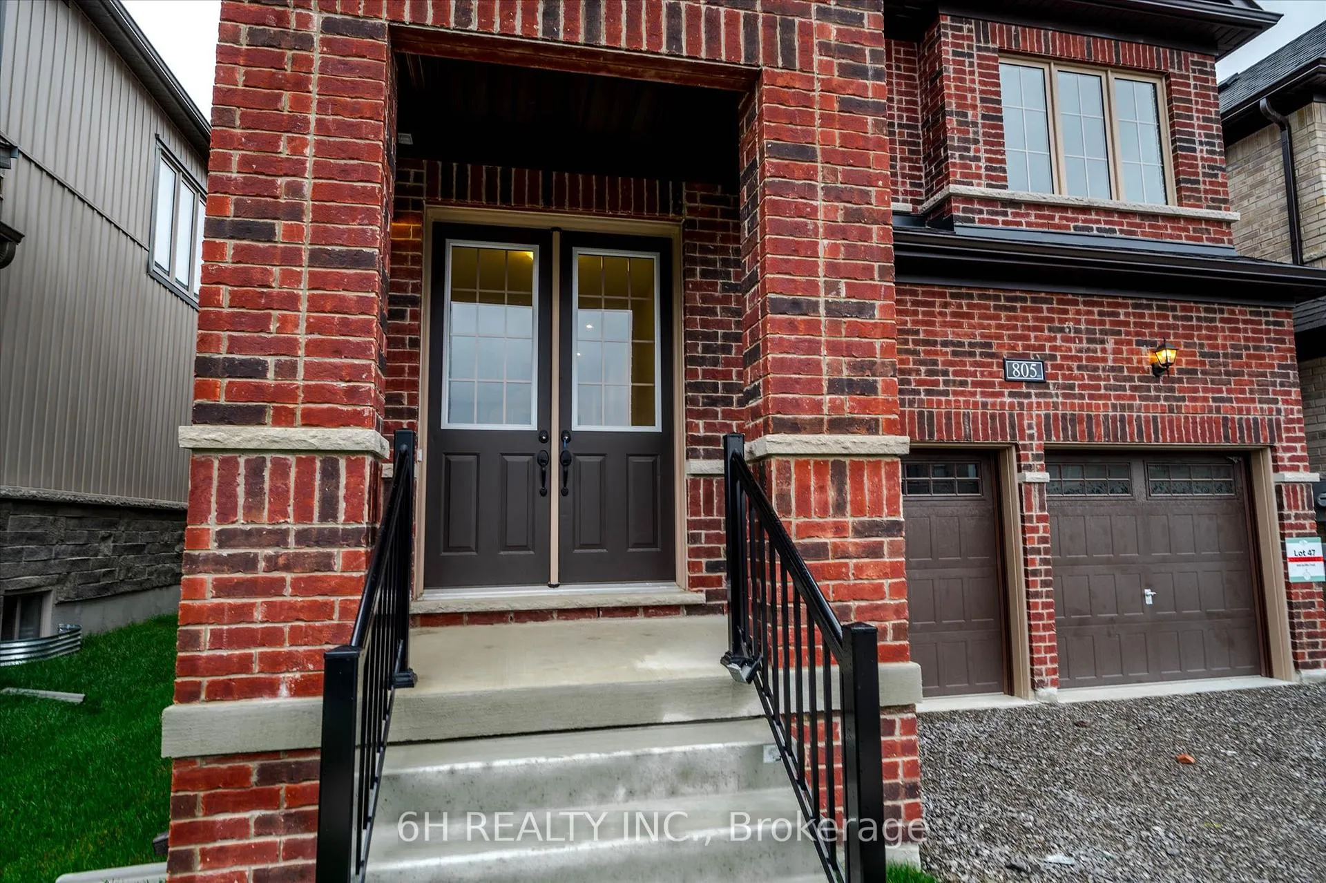 Photo 2 of 805 Griffin Trail, Peterborough, Monaghan Ward 2 — HOMEH