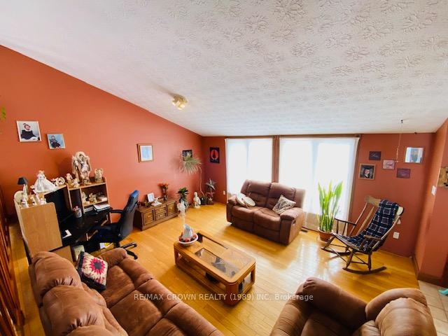 Photo 17 of 61 Kimberly Drive, Kapuskasing — HOMEH